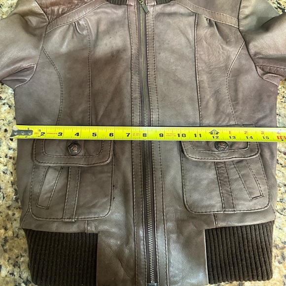 Bomber leather jacket - Picture 7 of 7